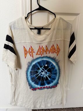 Cream Graphic Band Tee